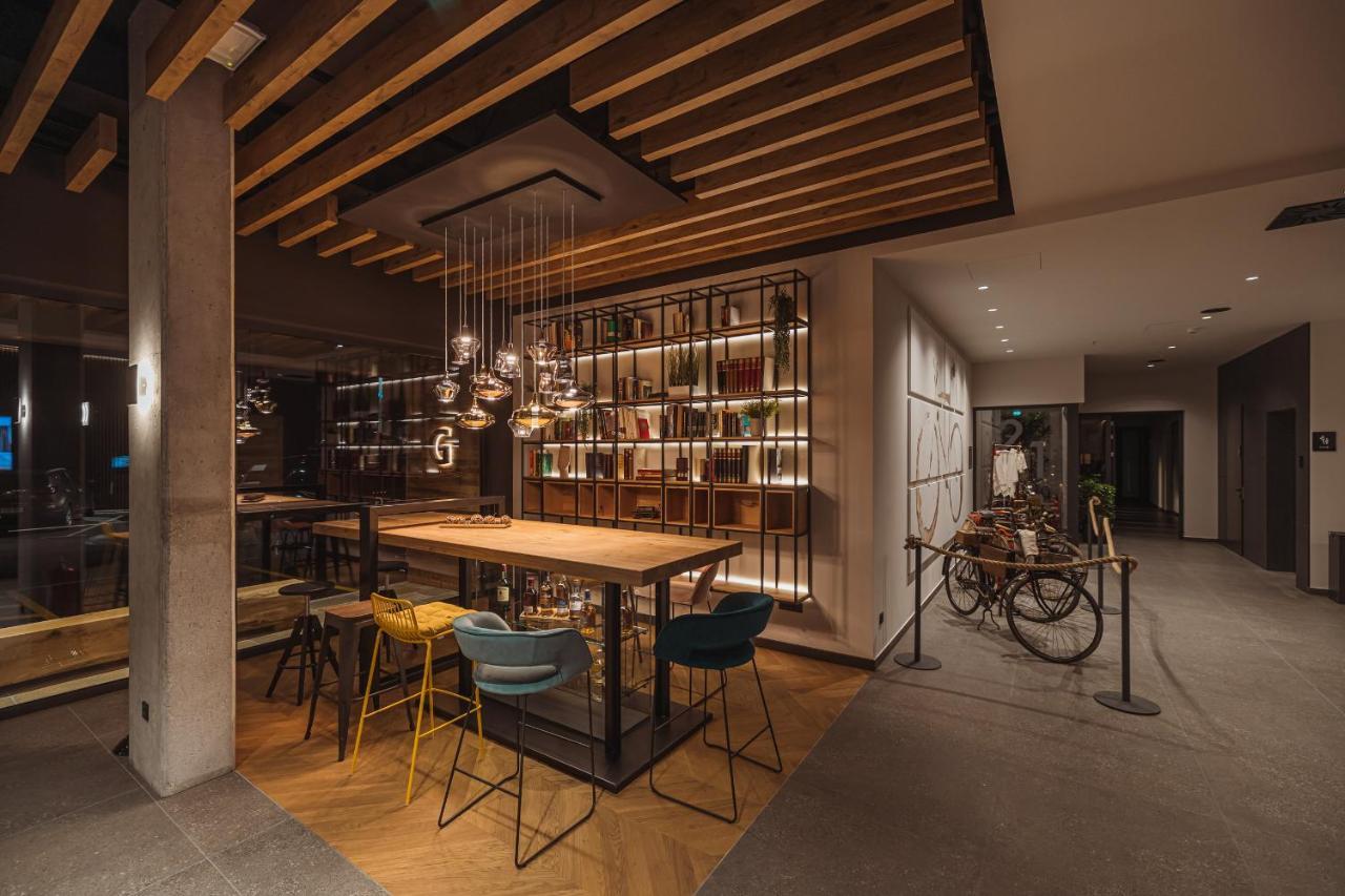 Hotel Grof Vransko 外观 照片